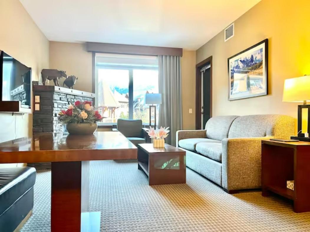 Falcon Crest Lodge 1 Bedroom Condo With Gym & Hot-Tubs & Mountain View Canmore Eksteriør bilde