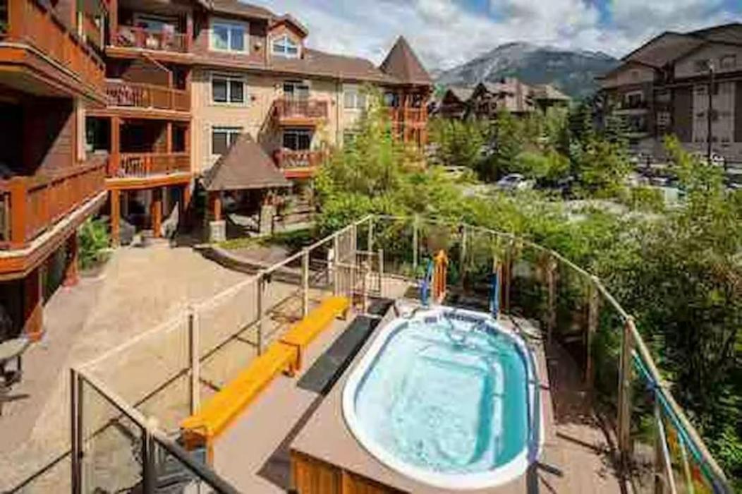 Falcon Crest Lodge 1 Bedroom Condo With Gym & Hot-Tubs & Mountain View Canmore Eksteriør bilde