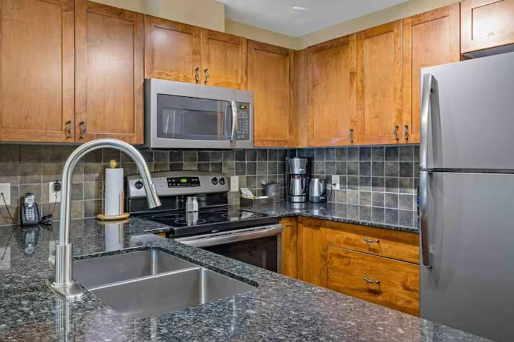 Falcon Crest Lodge 1 Bedroom Condo With Gym & Hot-Tubs & Mountain View Canmore Eksteriør bilde