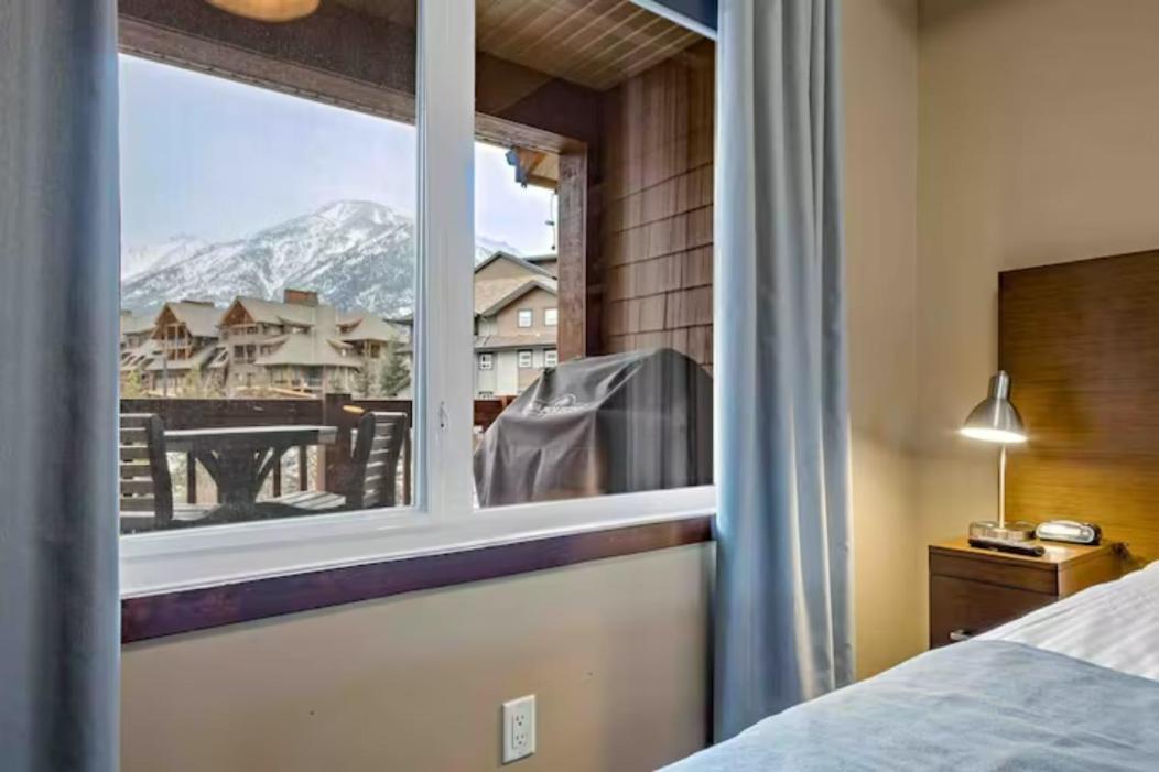 Falcon Crest Lodge 1 Bedroom Condo With Gym & Hot-Tubs & Mountain View Canmore Eksteriør bilde