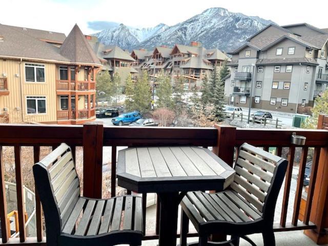 Falcon Crest Lodge 1 Bedroom Condo With Gym & Hot-Tubs & Mountain View Canmore Eksteriør bilde